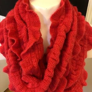 New York $ company red infinity scarf & gloves set